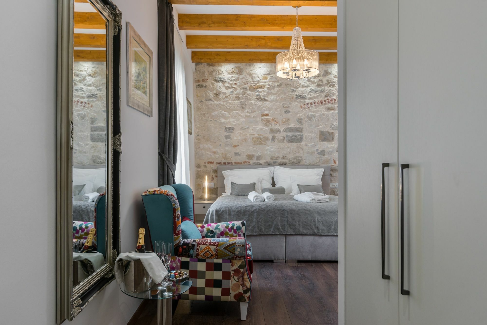 ID Regal Residence Split Exterior foto